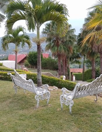 Pristine Living Ecuador